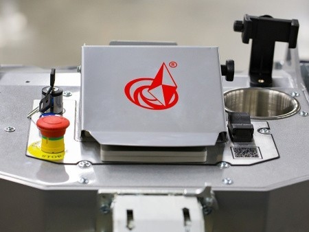 Шлифовально-полировальная машина на дистанционном управлении Lavina® 25REU ELIT