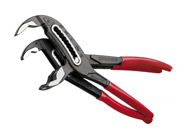 Сантехнические клещи с пластиковыми накладками на рукоятках Сантехнические клещи с пластиковыми накладками на рукоятках